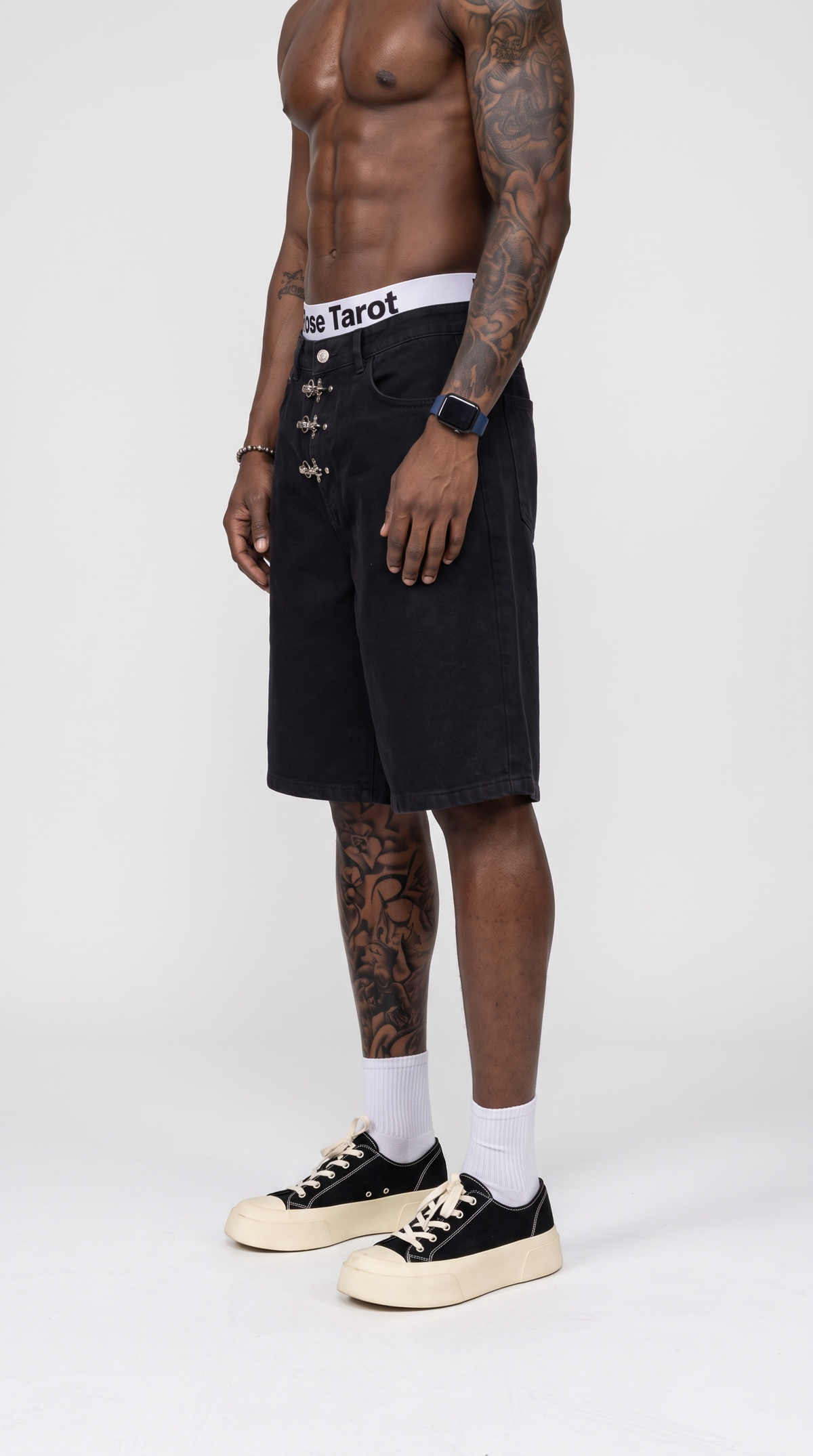 Short Serrure Black